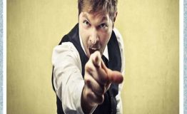 آشنایی با شخصیت‌های دردسرساز در محیط کار ( ۲. سرزنش‌گر)