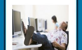 ۱۰. سیاست‌باز